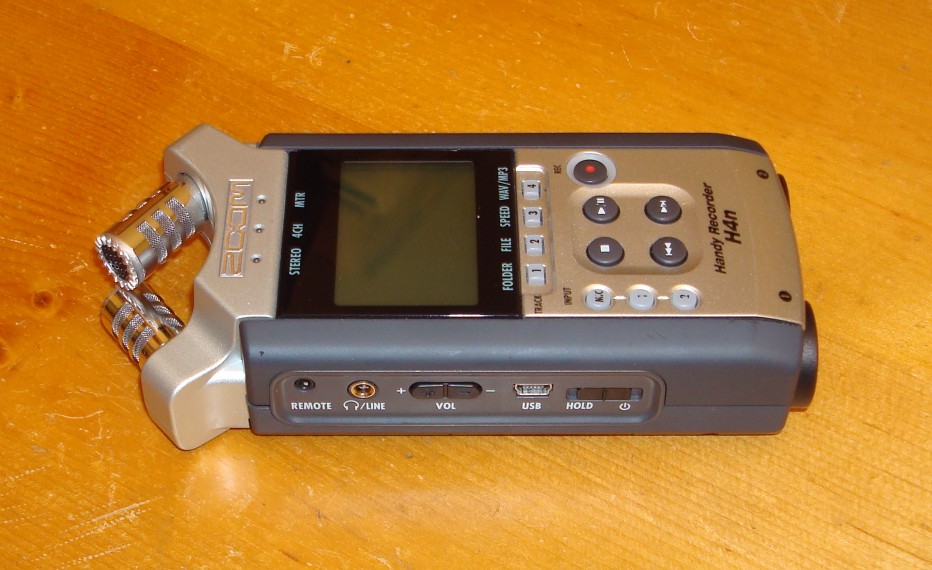 Zoom H4n recorder.jpg